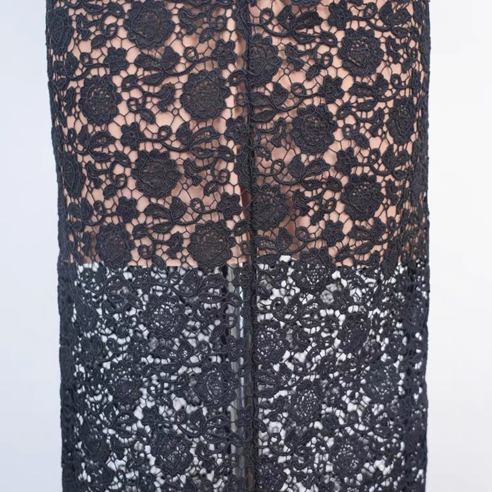 Self-Portrait Guipure Fitted Embellished Buttons Black Lace Midi Dress NWOT - Picture 7 of 15
